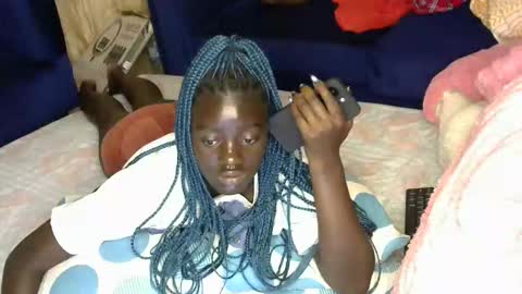 Snapshot of petitte_gyaal chatting on December 2025 06:18:01 AM petitte_gyaal online show from December 2025 06:18:01 AM