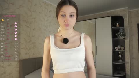 Snapshot of philippadelmore chatting on January 2025 08:00:01 PM Bella online show from January 2025 08:00:01 PM