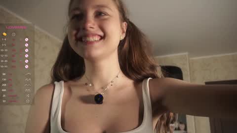 Snapshot of philippadelmore chatting on February 2025 07:25:01 PM Bella online show from February 2025 07:25:01 PM