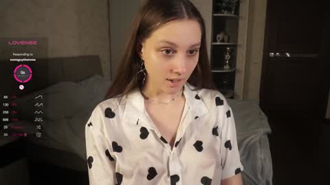 Snapshot of philippadelmore chatting on February 2025 04:25:02 AM Bella online show from February 2025 04:25:02 AM