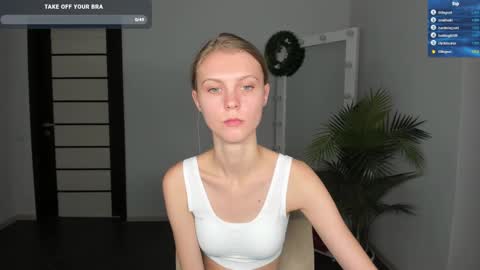 Phoebe online show from December 2024 03:33:01 PM