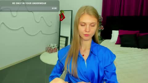 Phoebe online show from December 2024 04:25:01 PM