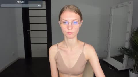 Phoebe online show from January 2025 12:43:01 PM