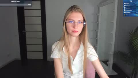 Phoebe online show from February 2025 09:13:02 AM