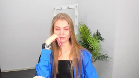Phoebe online show from March 2025 10:07:02 AM