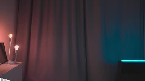 Mila online show from September 2025 03:05:01 PM