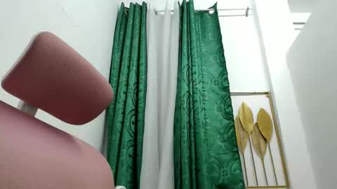 Snapshot of pinay_pearl chatting on November 2025 11:37:01 PM Pearly online show from November 2025 11:37:01 PM