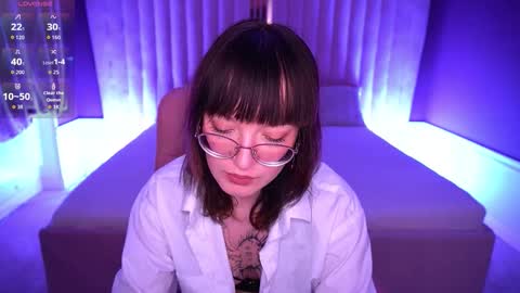 pixiepeachh online show from November 2025 02:27:02 PM