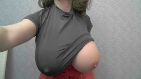 Snapshot of playful_goldie chatting on October 2025 04:57:02 PM Goldie online show from October 2025 04:57:02 PM