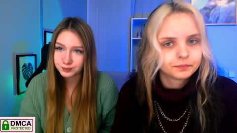 Snapshot of playful_sophie chatting on December 2024 10:43:01 AM Sophie online show from December 2024 10:43:01 AM