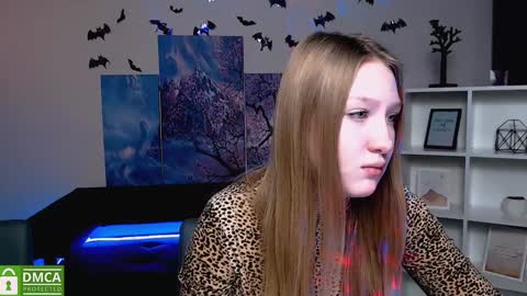 Snapshot of playful_sophie chatting on January 2025 04:48:02 PM Sophie online show from January 2025 04:48:02 PM