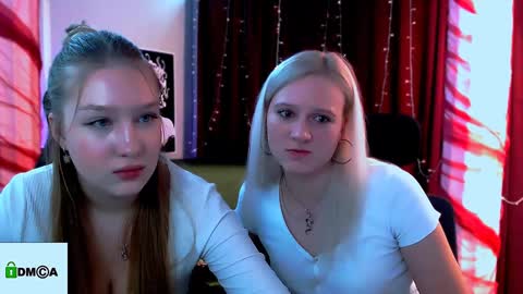 Snapshot of playful_sophie chatting on January 2025 01:31:01 PM Sophie online show from January 2025 01:31:01 PM