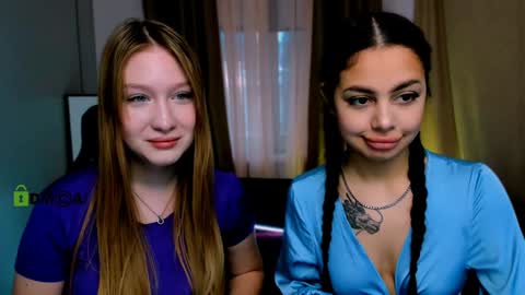 Snapshot of playful_sophie chatting on February 2025 11:23:02 AM Sophie online show from February 2025 11:23:02 AM