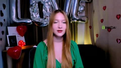 Snapshot of playful_sophie chatting on February 2025 01:18:02 PM Sophie online show from February 2025 01:18:02 PM