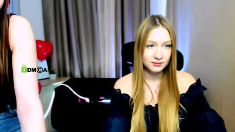 Snapshot of playful_sophie chatting on February 2025 04:48:02 PM Sophie online show from February 2025 04:48:02 PM