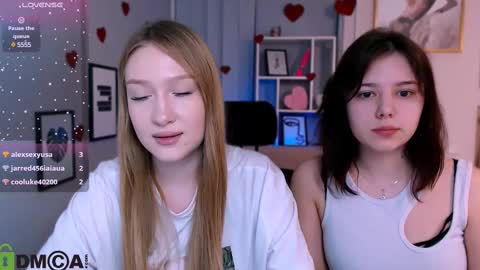 Snapshot of playful_sophie chatting on March 2025 08:38:02 PM Sophie online show from March 2025 08:38:02 PM