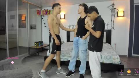   online show from October 2025 11:13:01 PM