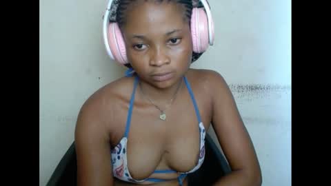 plumnjuicyx online show from February 2025 12:24:01 PM