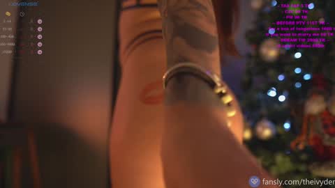 Snapshot of pocahontascb chatting on December 2025 06:23:01 PM online show from December 2025 06:23:01 PM