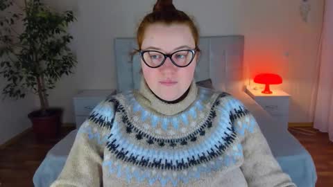 Polina online show from December 2025 01:16:02 PM