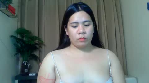 pretty stela online show from November 2025 02:15:01 PM