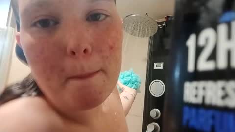 prettylilbutterfly online show from September 2025 04:23:02 AM