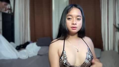 Snapshot of prettylittle_lady chatting on November 2025 11:05:01 PM prettylittle_lady online show from November 2025 11:05:01 PM