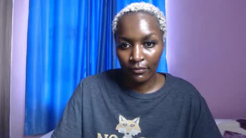 Snapshot of prettyquee chatting on October 2025 10:44:01 AM sasha online show from October 2025 10:44:01 AM