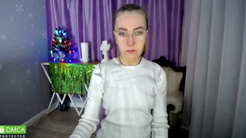 Snapshot of queen_a_n_i chatting on January 2025 04:06:01 AM A N I Ill be here on December 1st online show from January 2025 04:06:01 AM