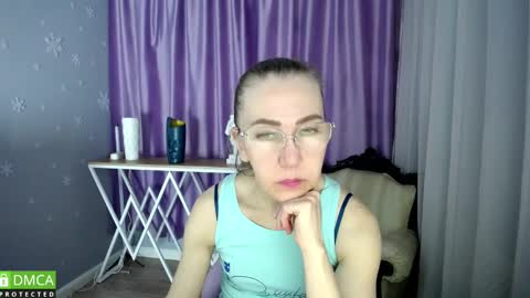 Snapshot of queen_a_n_i chatting on February 2025 05:04:02 PM A N I Ill be here on December 1st online show from February 2025 05:04:02 PM