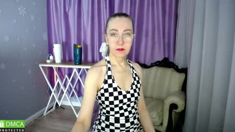 Snapshot of queen_a_n_i chatting on March 2025 08:04:02 AM A N I Ill be here on December 1st online show from March 2025 08:04:02 AM