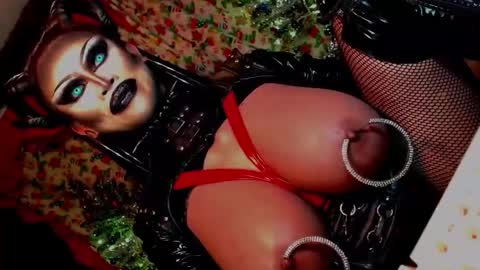 Wanda Luna online show from December 2024 09:19:01 PM