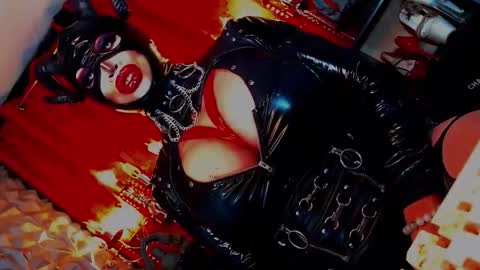 Wanda Luna online show from September 2025 05:34:02 PM