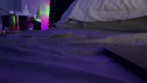 Snapshot of qwertyderpp chatting on October 2025 08:28:01 AM qwerty online show from October 2025 08:28:01 AM