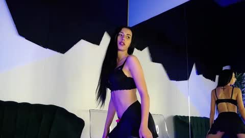 Snapshot of rebbeccaray chatting on November 2025 08:33:02 PM rebbeccaray online show from November 2025 08:33:02 PM