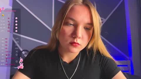 Snapshot of rebeccaeglitis chatting on November 2025 05:57:01 PM Rebecca online show from November 2025 05:57:01 PM