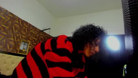 Snapshot of reed_kitty chatting on November 2025 12:05:02 PM reed_kitty online show from November 2025 12:05:02 PM