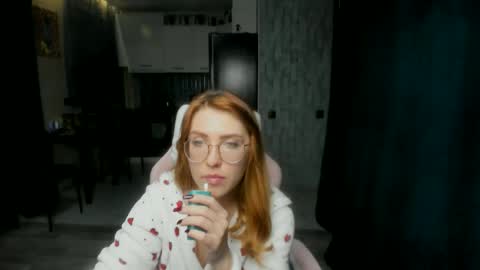 Regina online show from November 2025 04:55:01 AM