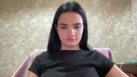 Renata online show from September 2025 12:05:02 PM