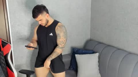 Snapshot of ricardogonzalez666 chatting on January 2025 11:44:02 PM ricardogonzalez666 online show from January 2025 11:44:02 PM