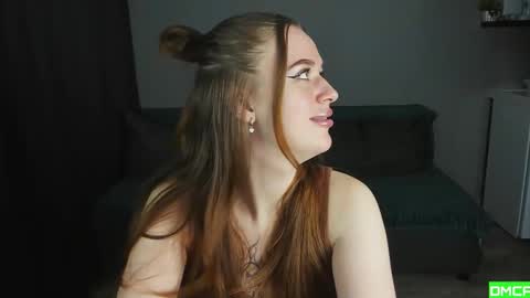 Snapshot of robert_lisa chatting on October 2025 03:58:02 PM Lisa and Robert i am online all days 900 am GMT3 online show from October 2025 03:58:02 PM