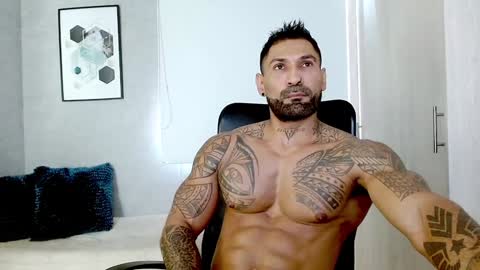Snapshot of rogers_p chatting on December 2024 02:37:01 PM Rogers online show from December 2024 02:37:01 PM