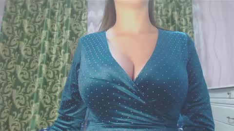 RosalNiils online show from December 2024 08:34:02 PM