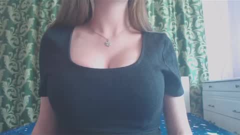 RosalNiils online show from February 2025 08:27:02 AM