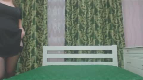 RosalNiils online show from February 2025 05:29:02 PM