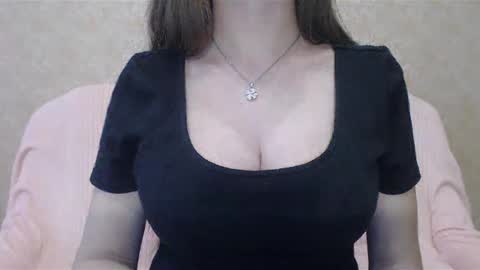 RosalNiils online show from March 2025 02:08:02 PM