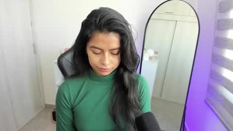 Snapshot of roseparis chatting on December 2025 02:54:01 PM Nat online show from December 2025 02:54:01 PM