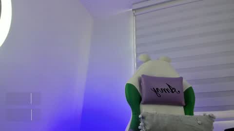   online show from December 2024 07:05:01 PM