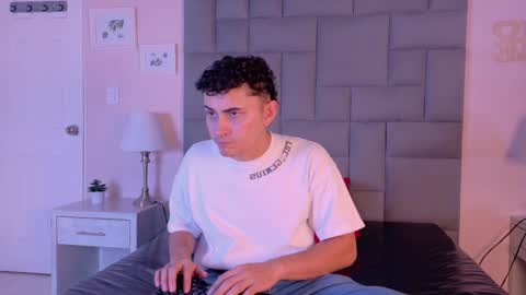 Rosse  Mike online show from September 2025 12:49:02 PM