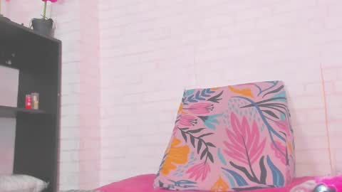 rosse_thompson11 online show from January 2025 10:13:02 PM